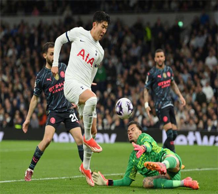 Haaland Sẵn Sàng Rời Dortmund Tự Do, Sẽ Ở Lại Châu Âu Thi Đấu