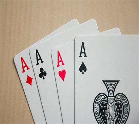 Phân Tích Sức Mạnh Bài! Thông Thạo Kỹ Thuật Phân Tích Bài Trong Poker Texas!